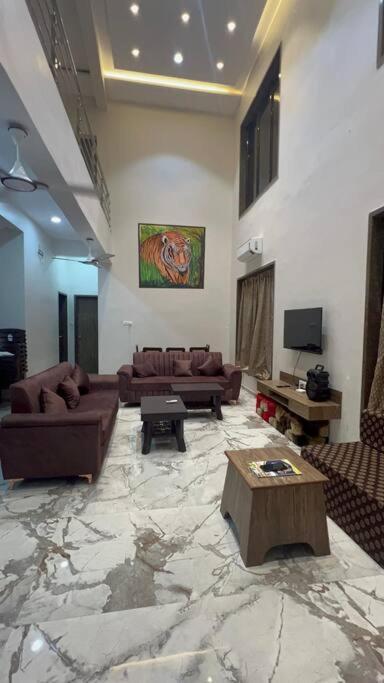 Вілла Gk Beach House 5Bhk Pvt Pool Мумбаї Екстер'єр фото